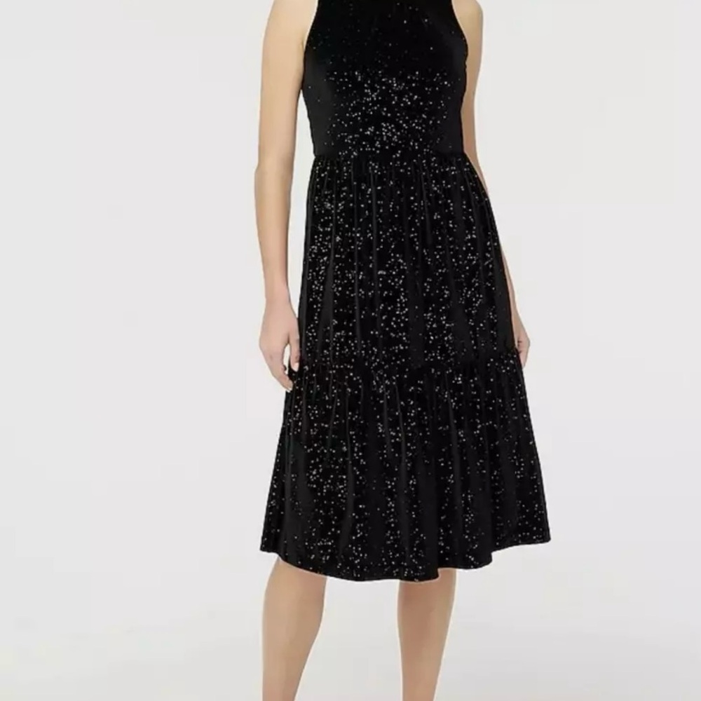 Elegant Black Sleeveless Dress